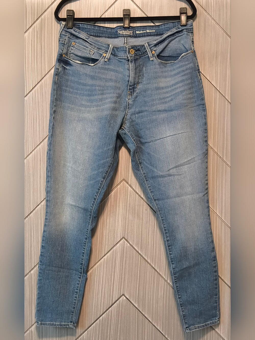 Signature Levi Strauss 16 Modern Skinny Jeans Womens Medium Wash Stretch Denim